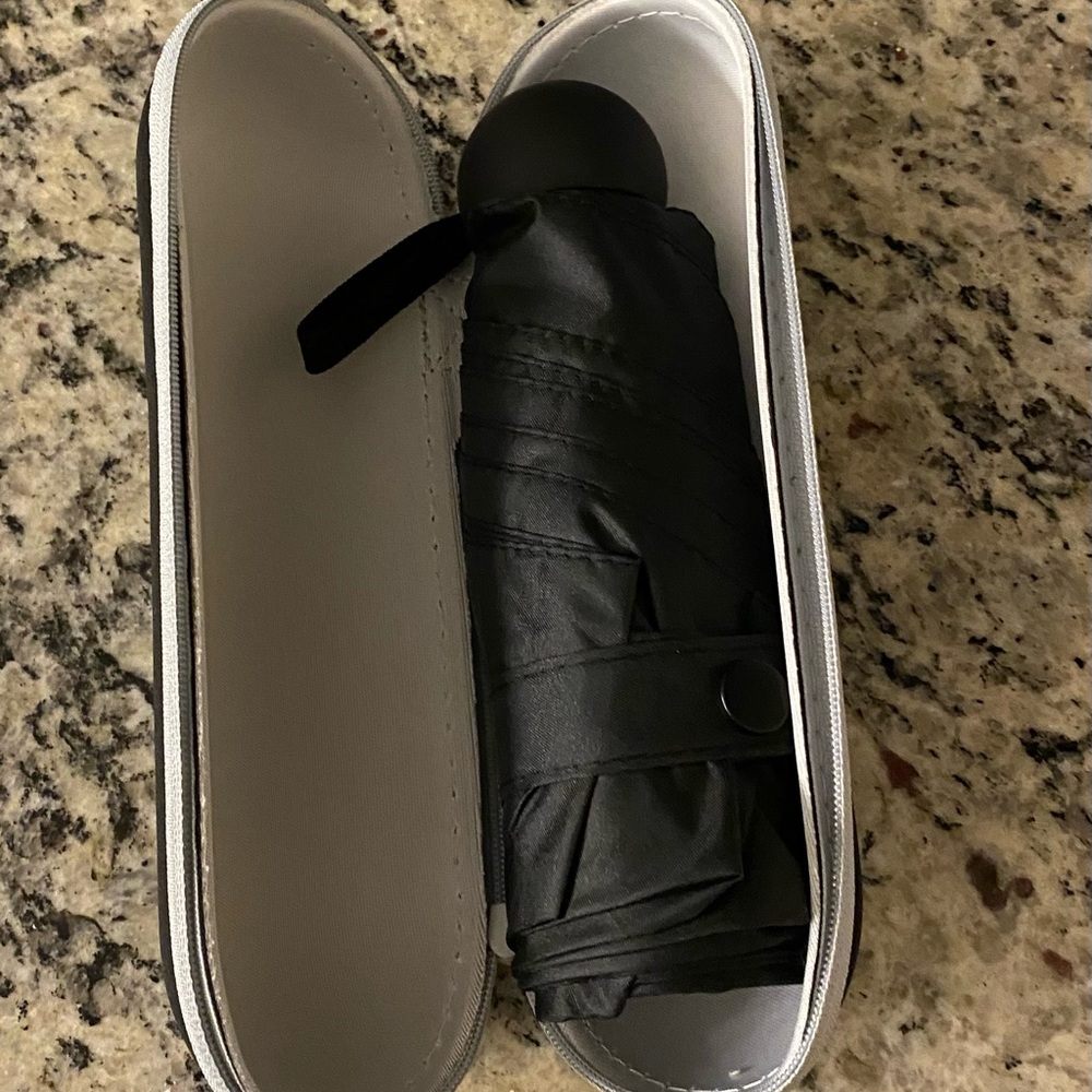 Compact portable Umbrella with UV protection and case